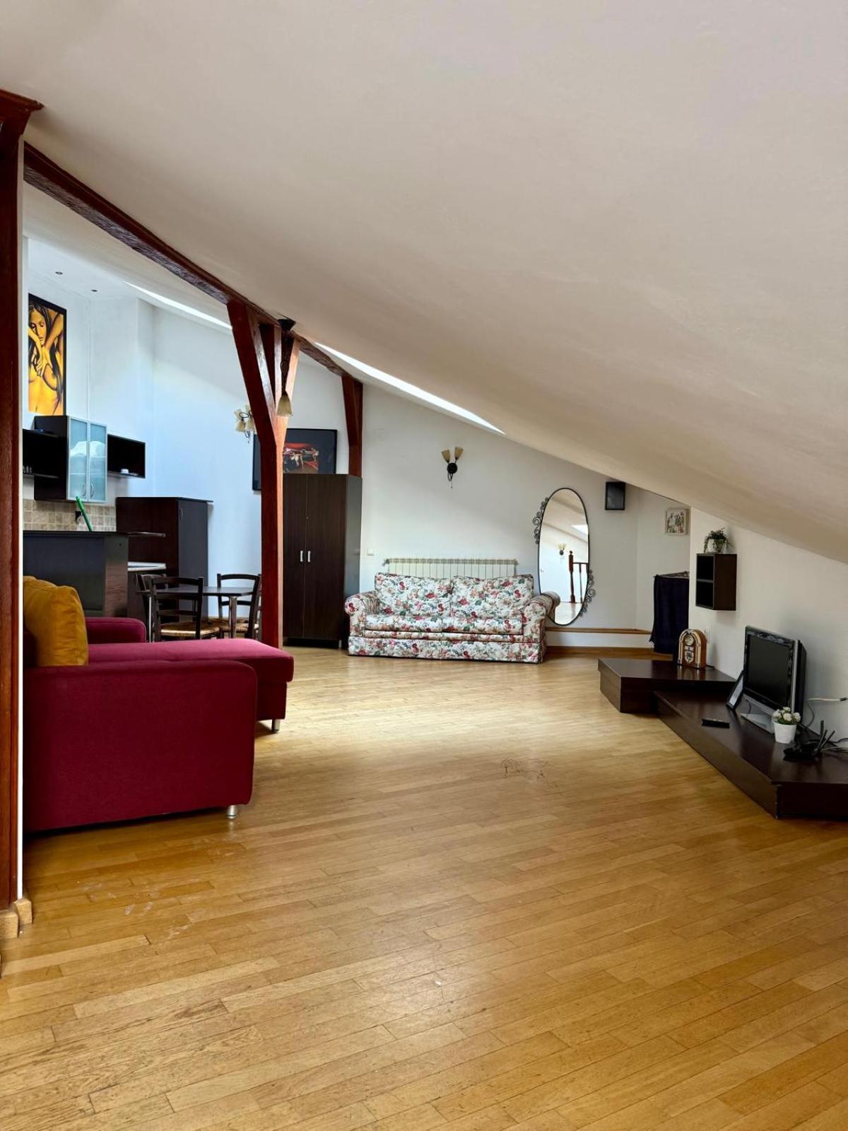 Macca-villacrosse Bukarest